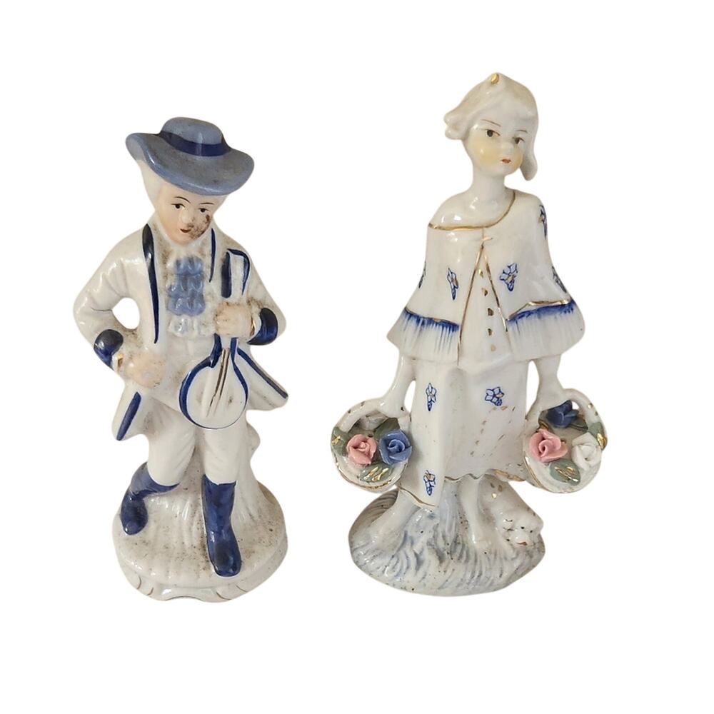VTG Colonial Man & Woman Porcelain Ceramic Figurines (Made in Taiwan) 8" tall